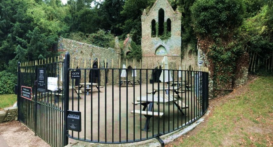 West Wycombe - Hellfire Caves