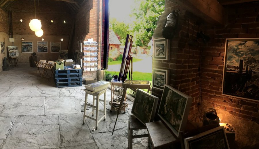 Susan Isaac - High Farm Upton Threshing Barn